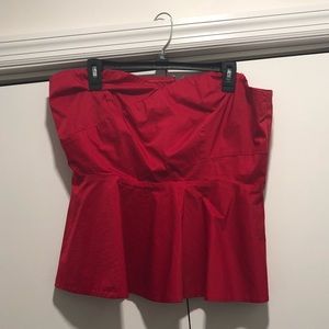 Heart-shaped neckline peplum shirt